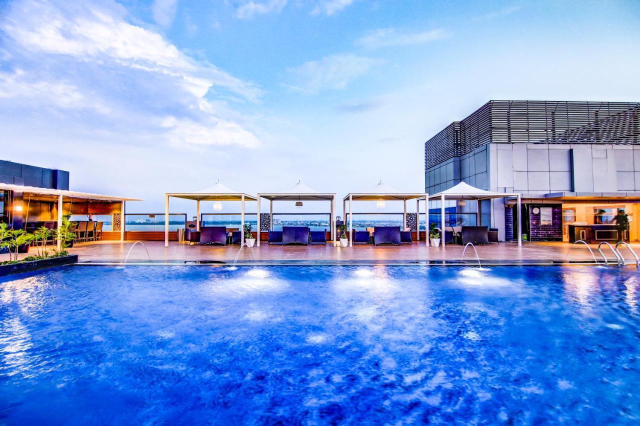 Radisson Blu Gorakhpur Hotell Exteriör bild